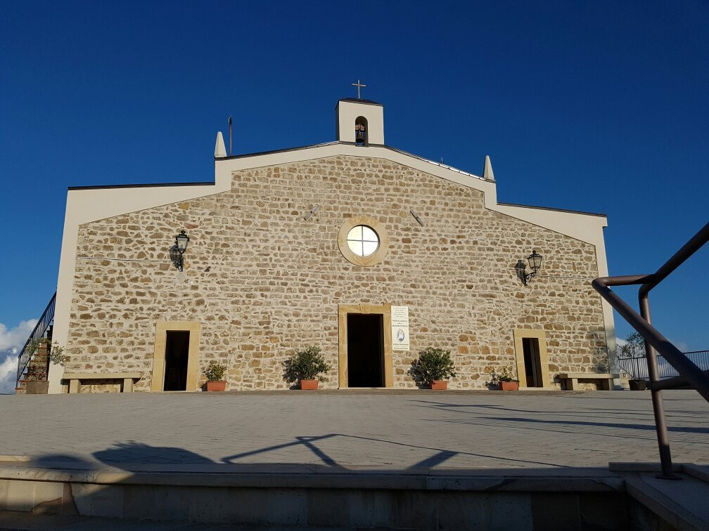 Santuario della Santa Croce detto popolarmente Letto Santo (“Liettu Santu”)景点图片