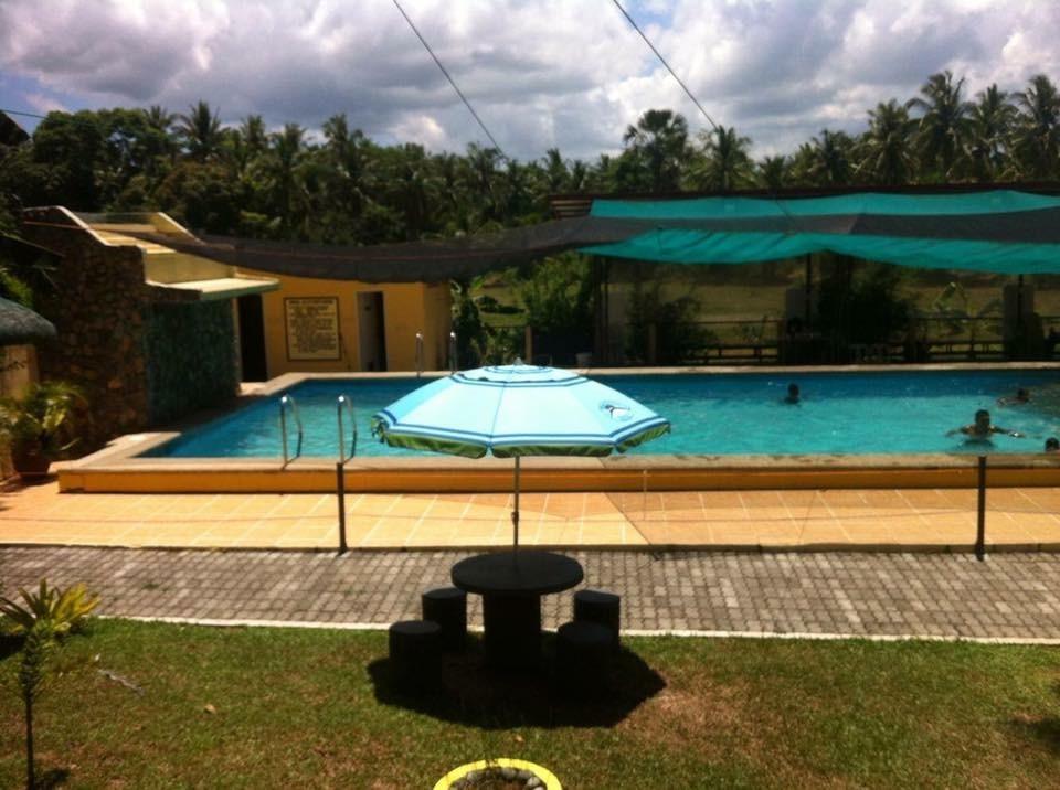 D'Yellow House Resort-泳池