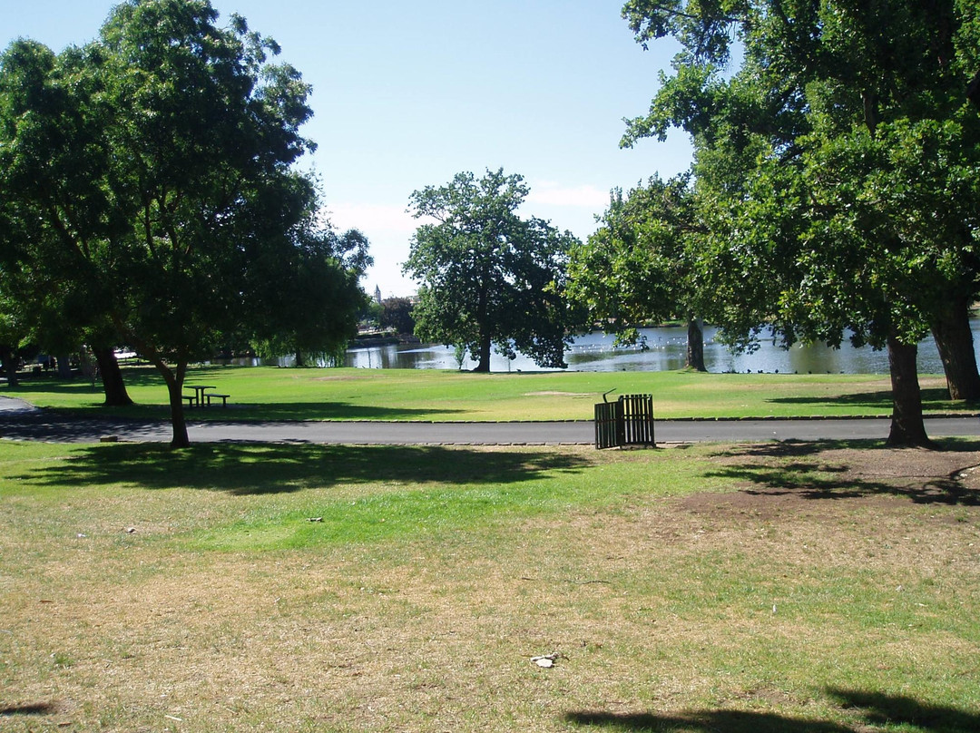 Alexandra Gardens-亚拉拉特山必去景点