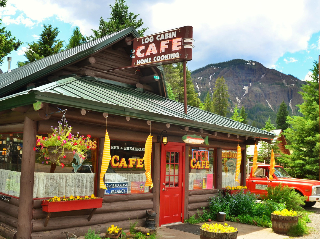 Log Cabin Cafe & Bed & Breakfast主图