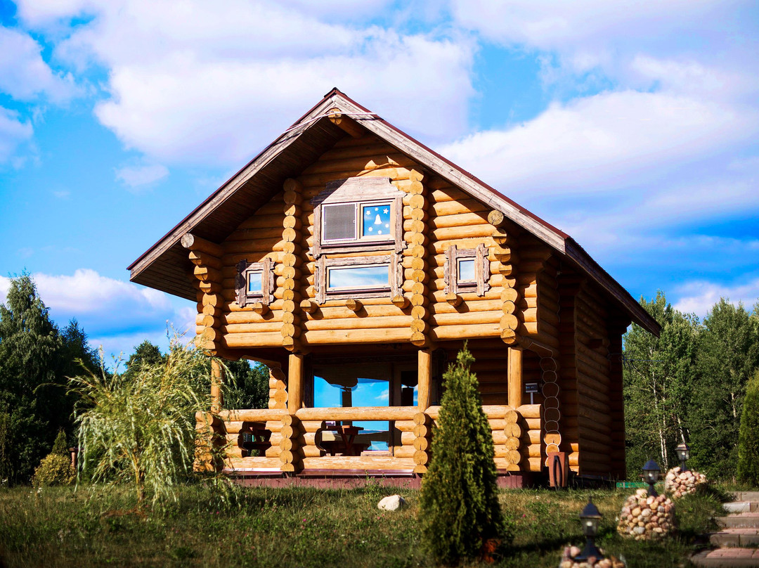 Oxotniy Dvor Lodge
