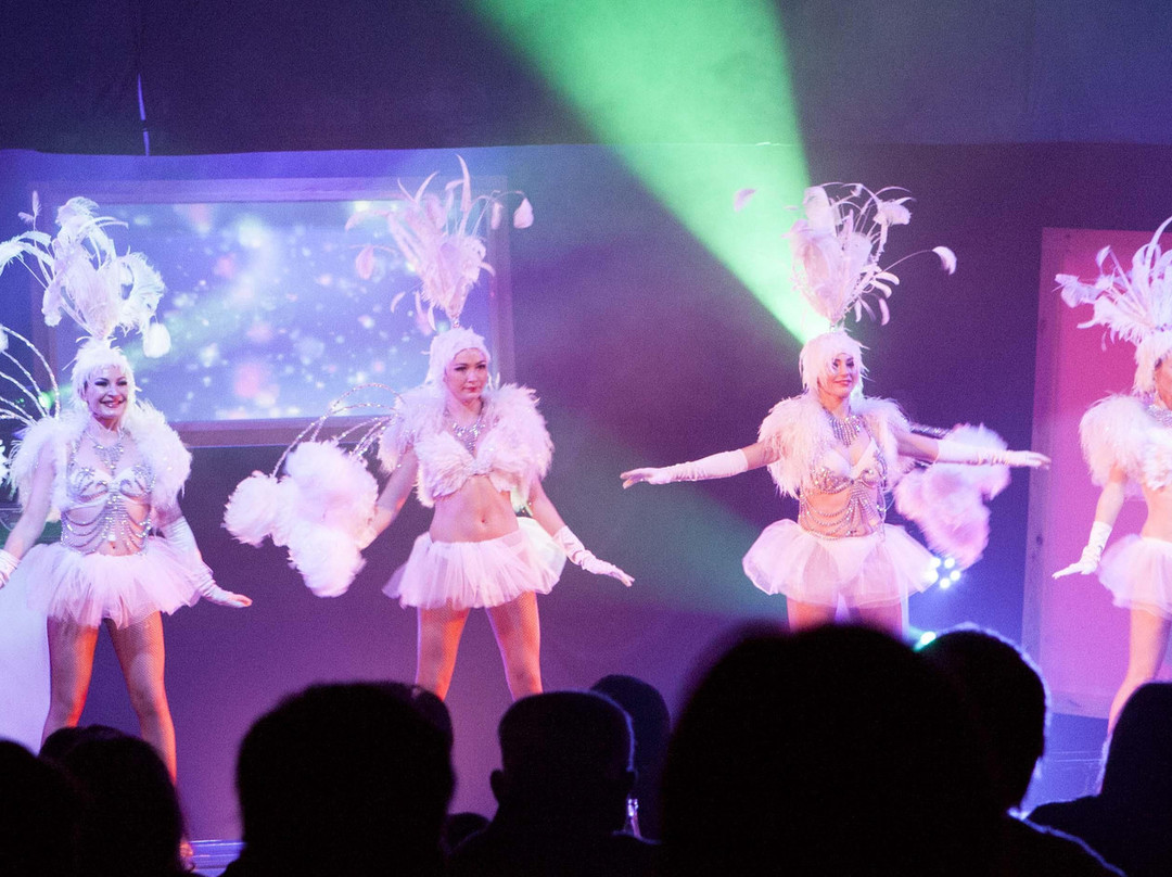 Cabaret Fantasy景点图片