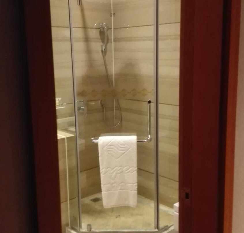 锦鹏生态酒店主图