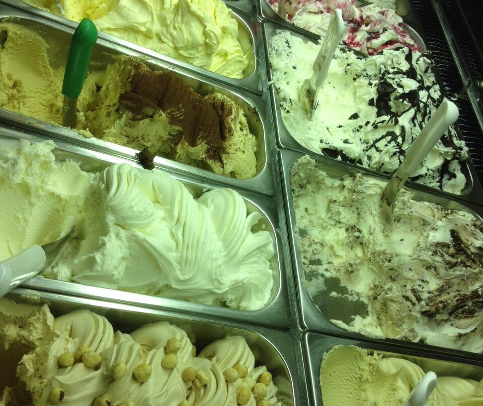 Perfugas餐馆和美食-gelateria oriolos