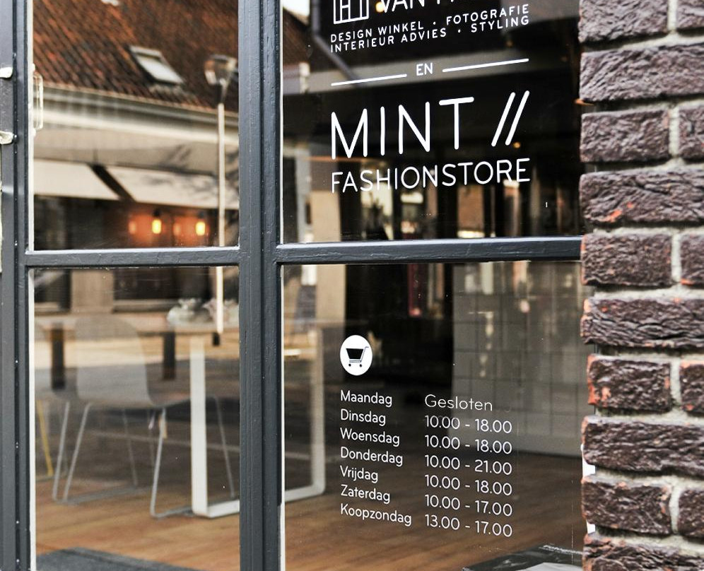Mint Fashion Store-蒂尔堡必去景点