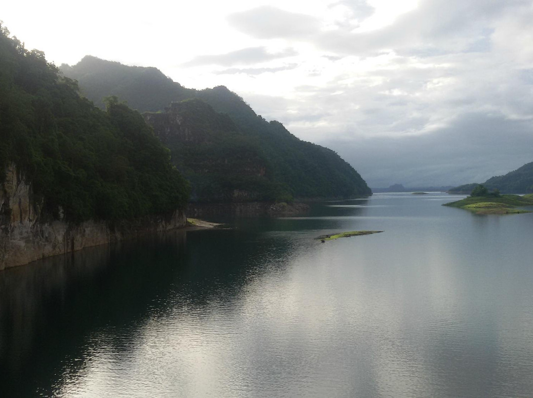 Wachi Ra Long Kon Dam-通拍蓬必去景点