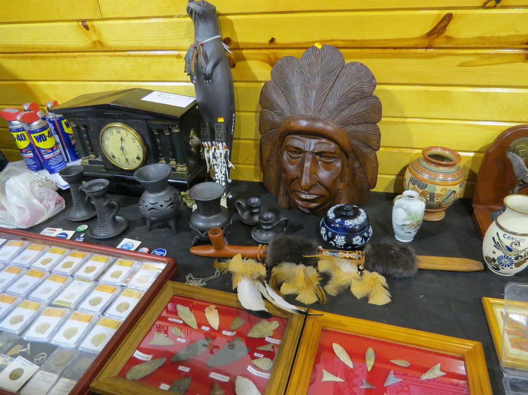 Indoor Shawano Wisconsin Flea Market-Shawano必去景点