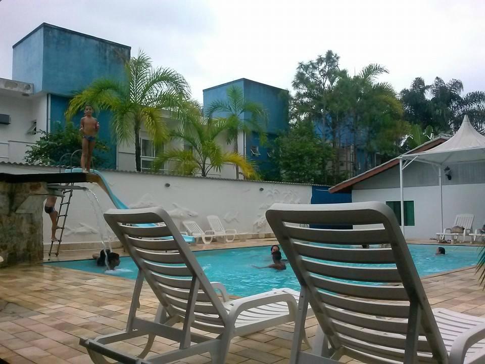 Pousada Pesque Park-泳池