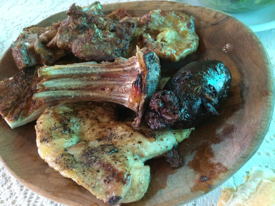General Roca餐馆和美食-Parrilla Los Pinos