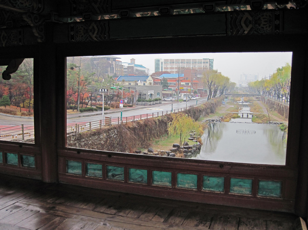 Hwahongmun Gate-水原市必去景点