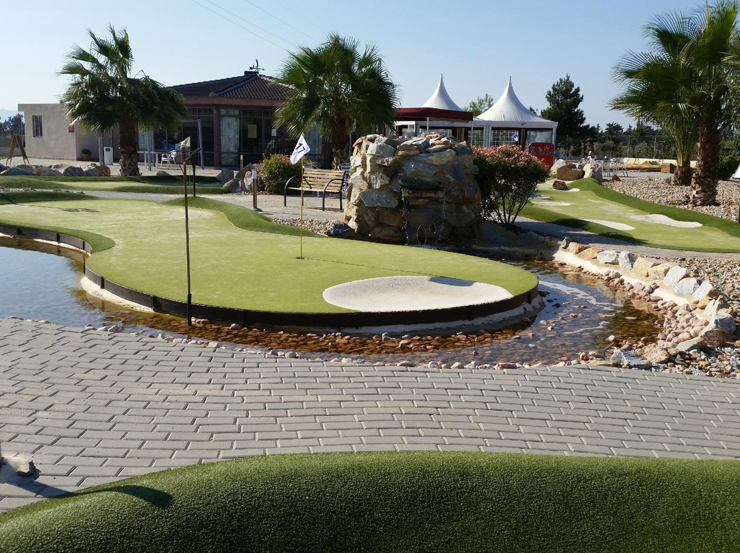 Golf Delux-洛斯阿尔卡萨雷斯必去景点