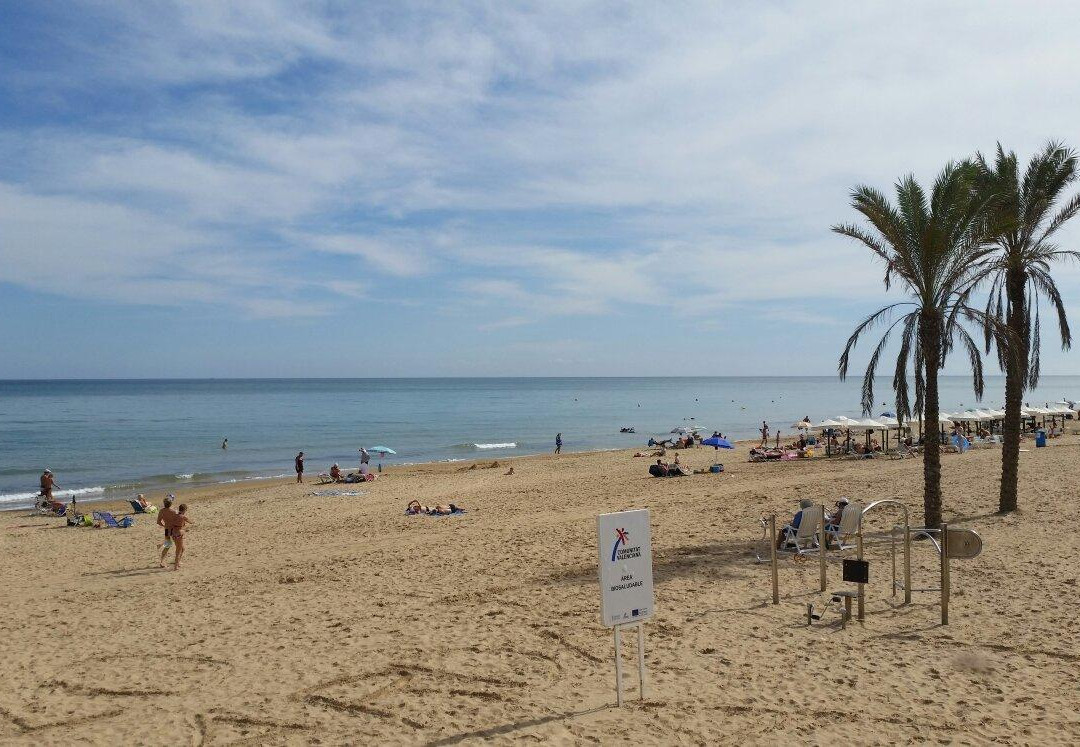 Guardamar Moncayo Beach景点图片