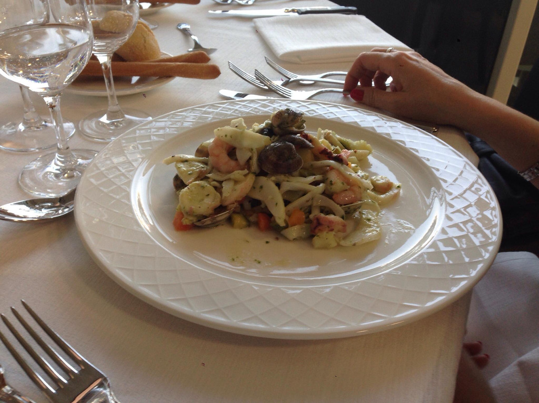 Ferriera餐馆和美食-Legends Club Restaurant