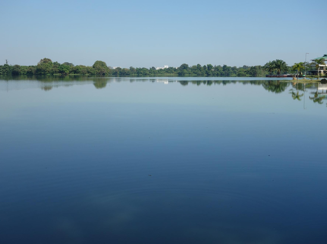 茵雅湖-仰光必去景点