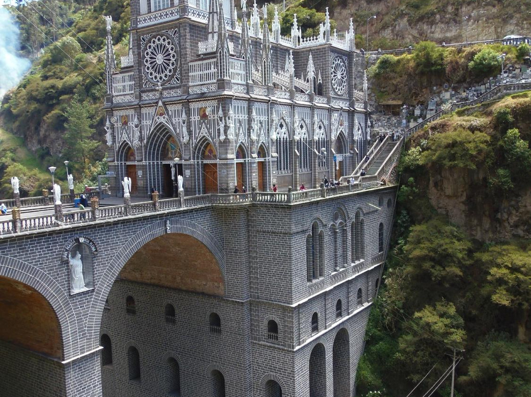 拉斯拉哈斯教堂-伊皮亚莱斯必去景点