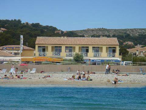 Chateauneuf-les-Martigues酒店住宿-Beach Hotel