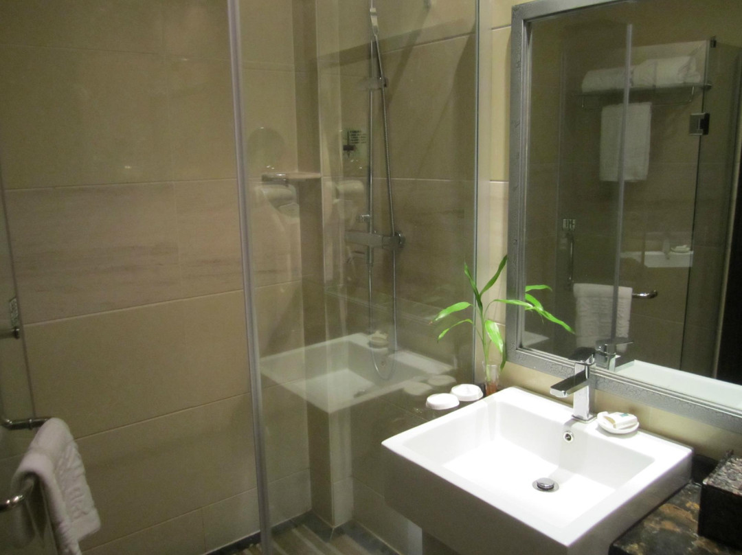 翡翠谷生态度假山庄主图