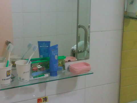 7天优品(北京协和医院朝阳门东四地铁站店)主图