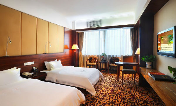 华金盾大酒店主图