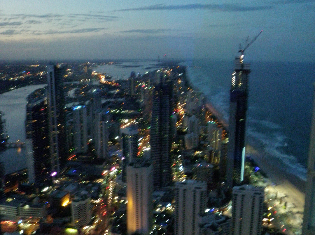 天顶攀岩-冲浪者天堂必去景点