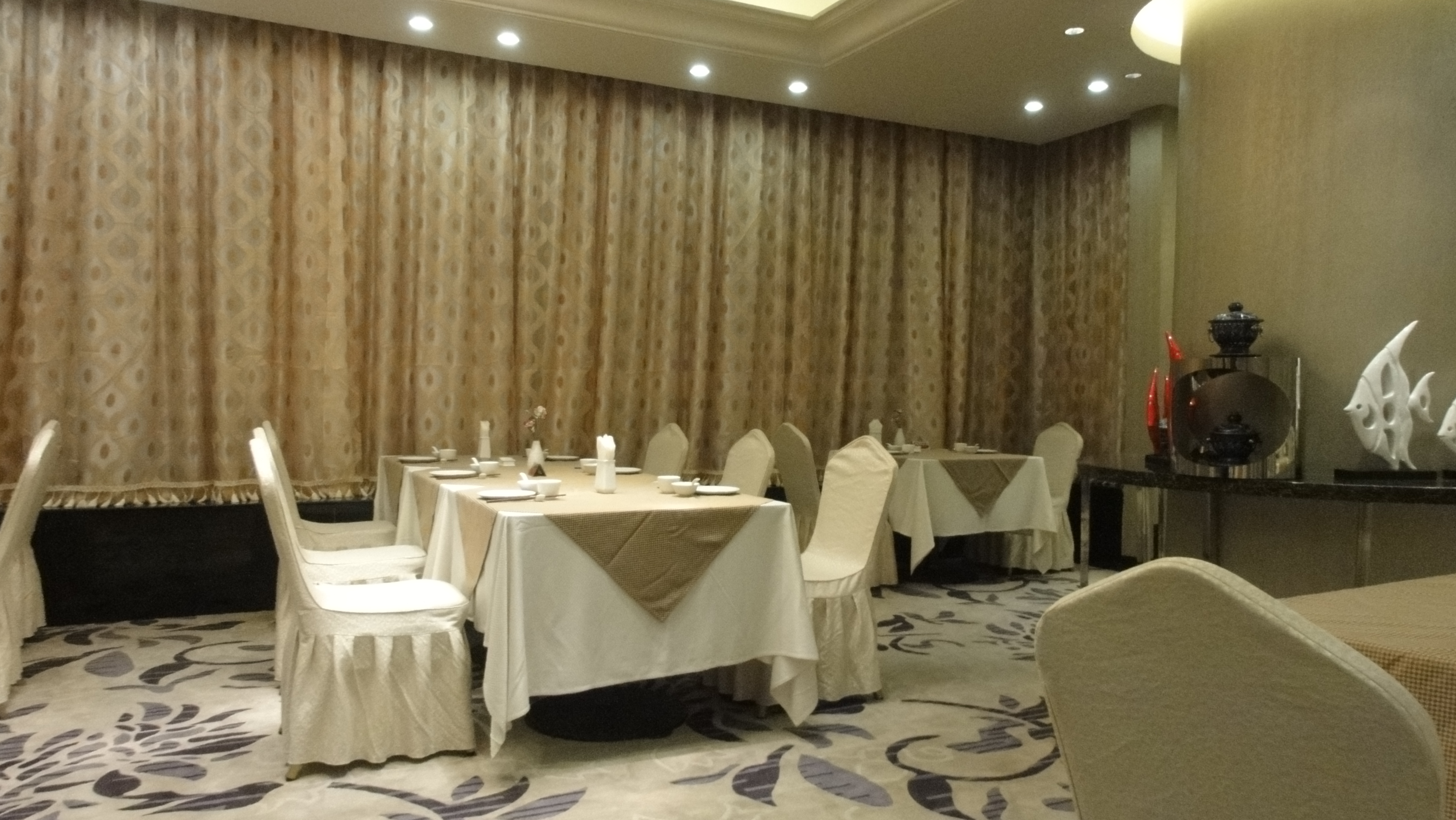 苏宁环球套房饭店-餐饮