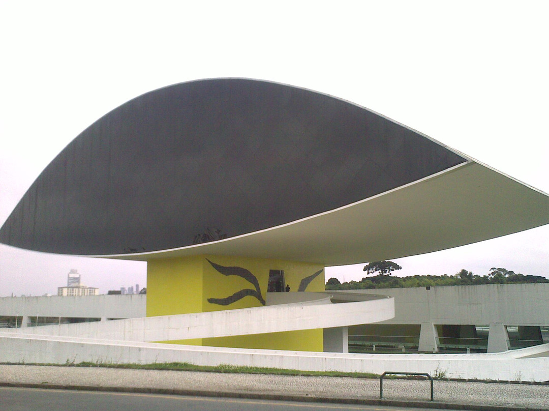 Museu Oscar Niemeyer-库里提巴必去景点