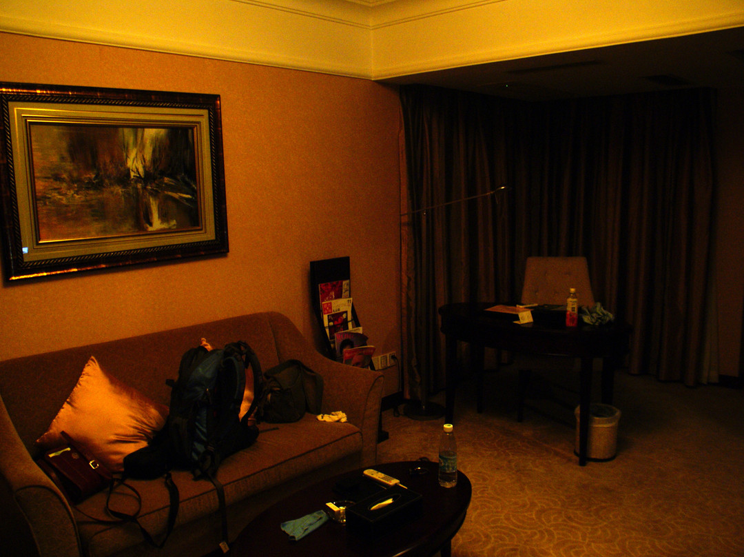 御信大酒店主图