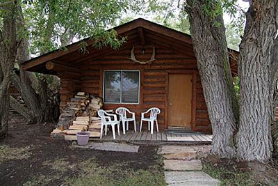 North Yellowstone Guest Cabins