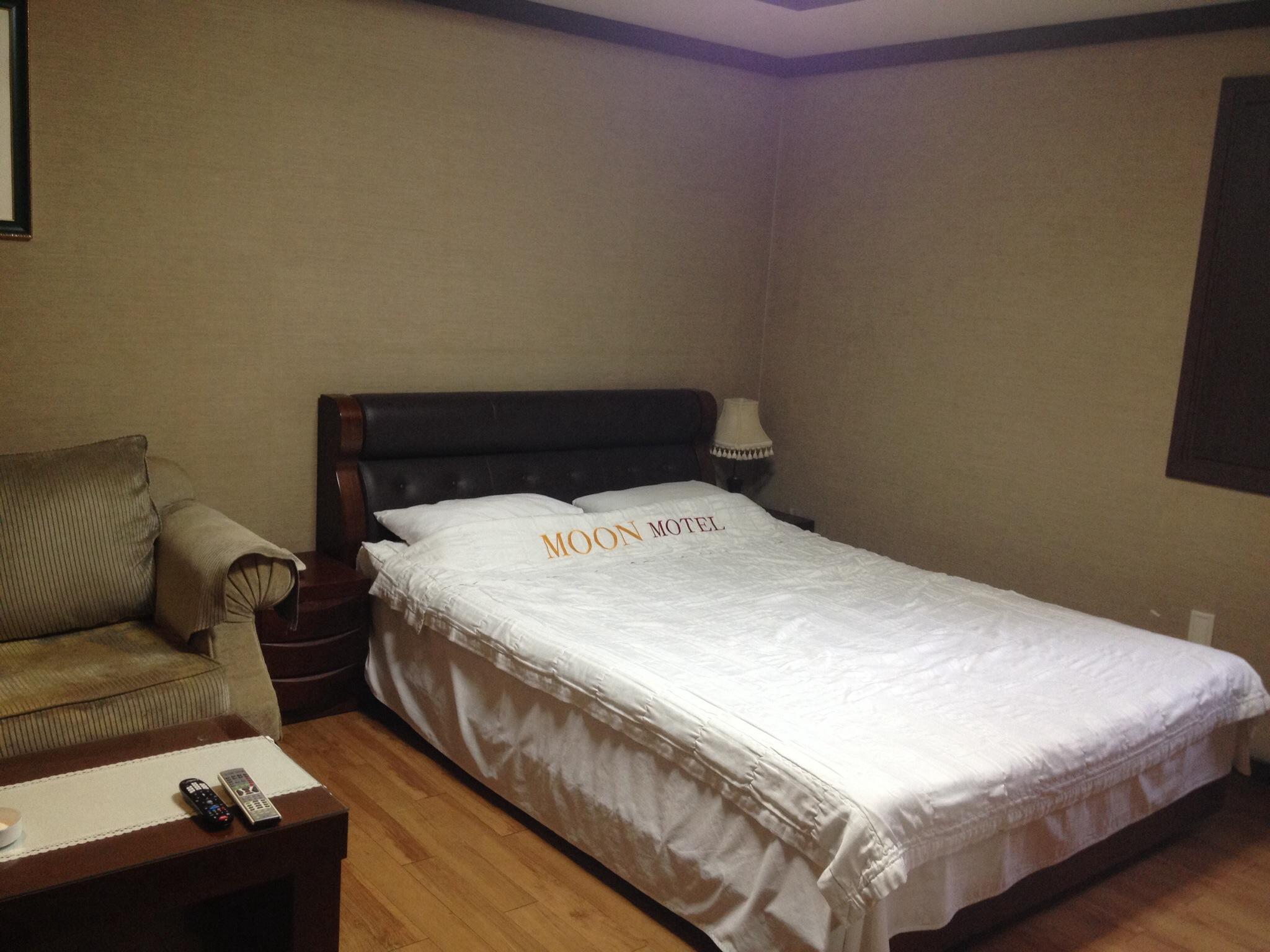 Moon Motel-客卧