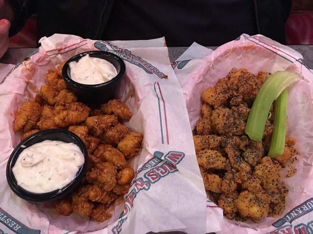 Wings 'N More Restaurant & Bar