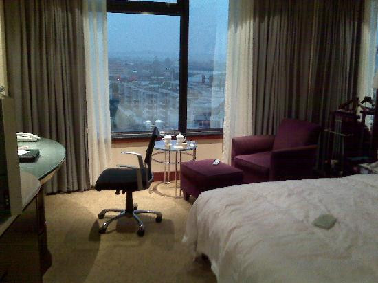 晋江宝龙大酒店主图