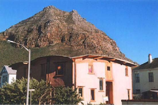 Strandfontein酒店住宿-Samhitakasha Cob House Organic B&B