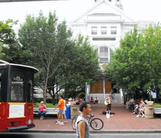 Provincetown Town Hall景点图片