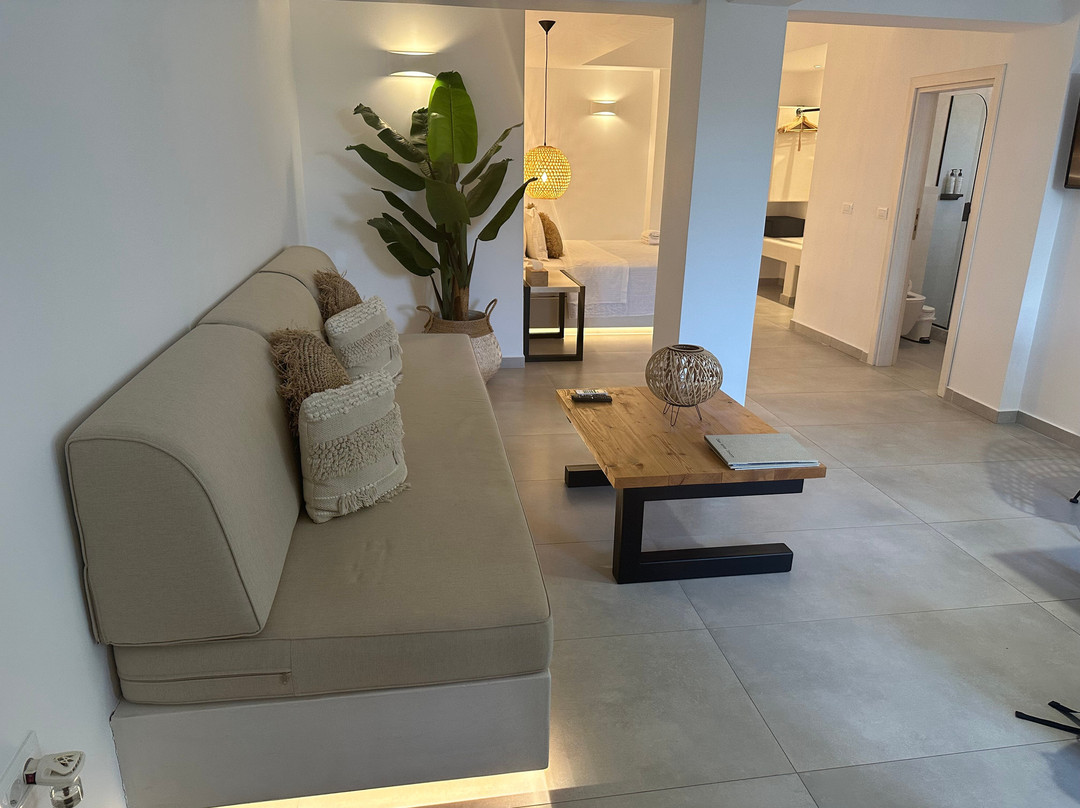 Thealos Santorini主图