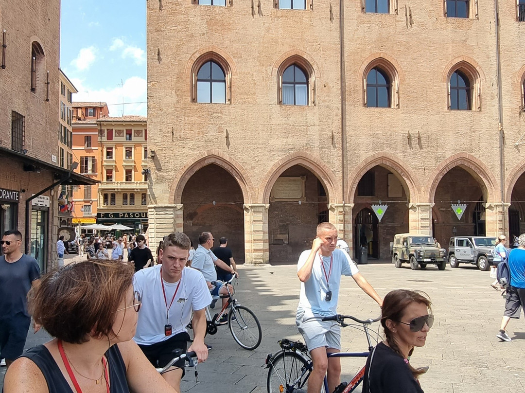 NATHALIE ZAVERONI: Guide in Bologna景点图片