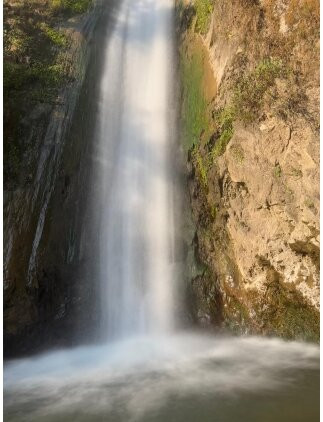 Jharipani Waterfall景点图片