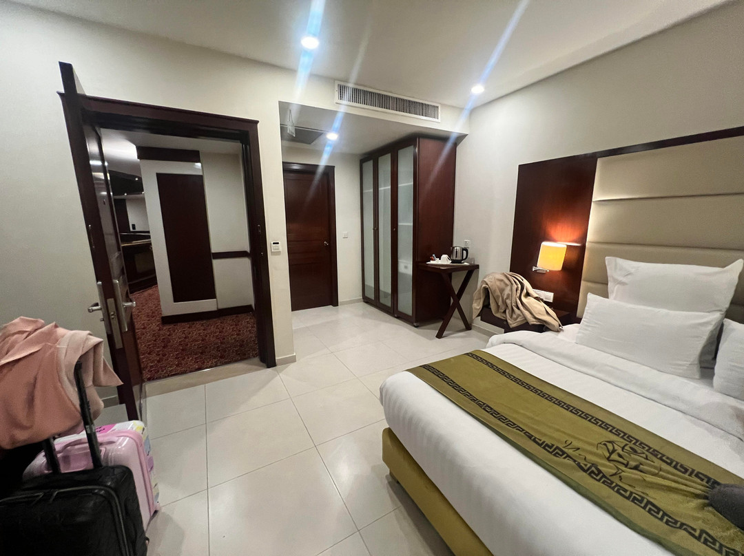 Nine Tree Luxury Hotel & Suites Lahore