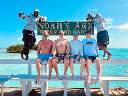 Islandboys Adventures-普罗维登西亚莱斯必去景点