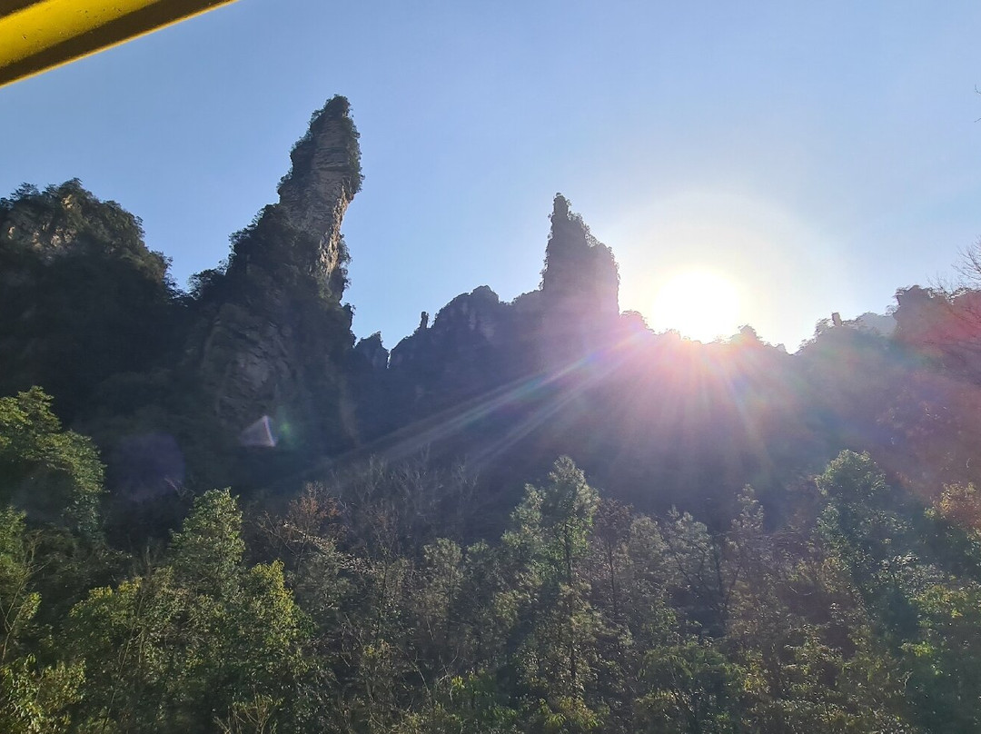 Ten Miles Gallery-张家界市必去景点