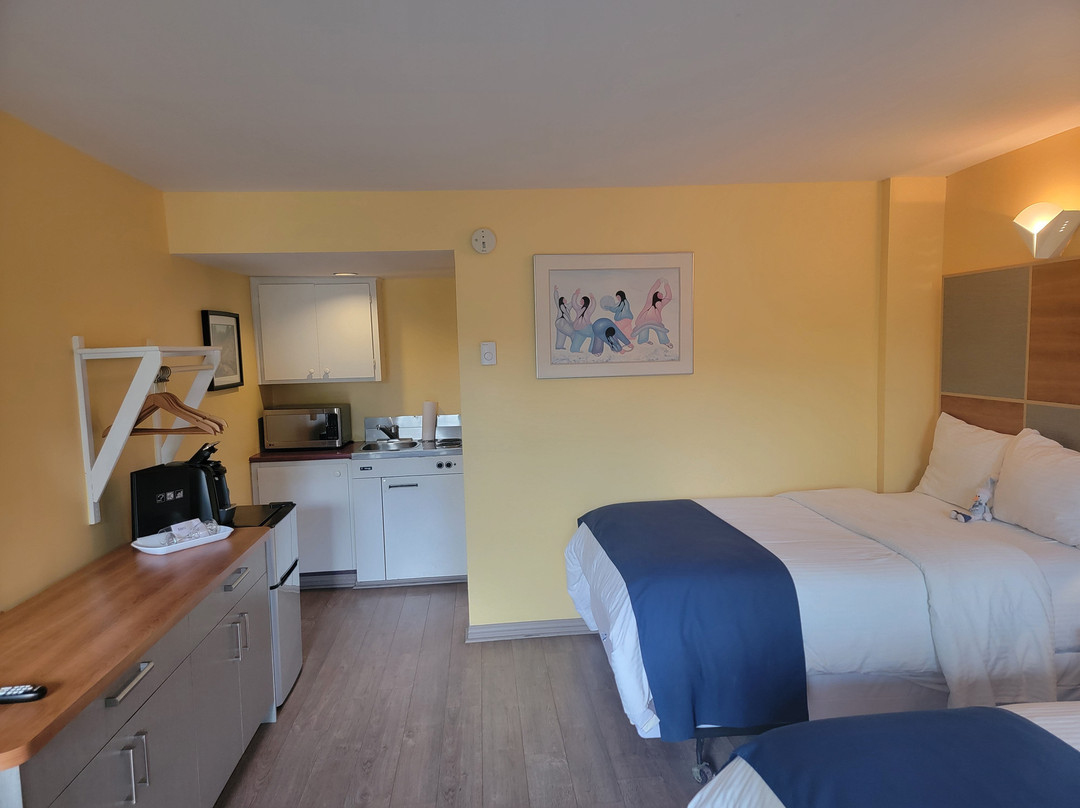 Motel Des Pentes et Suites主图