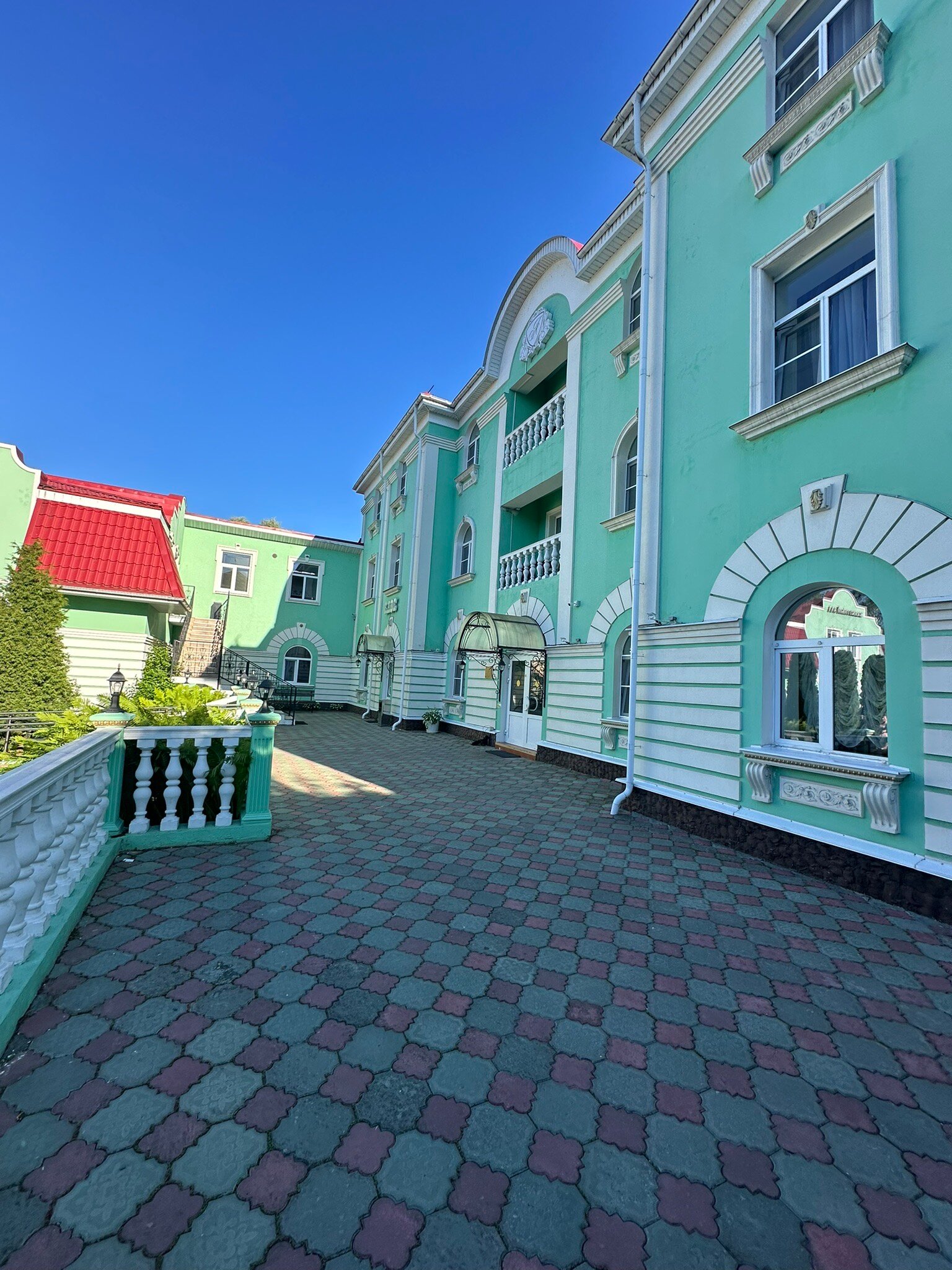 Alexandria-Peterhof-官方