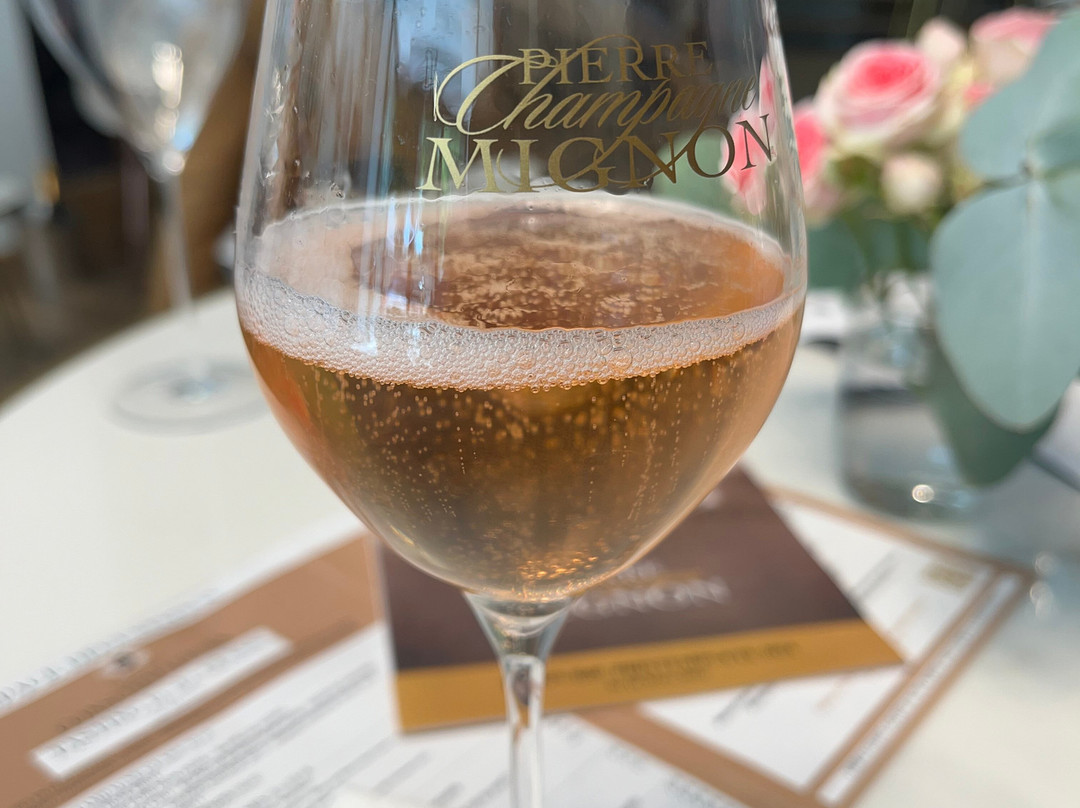 Champagne Pierre Mignon-埃佩尔内必去景点
