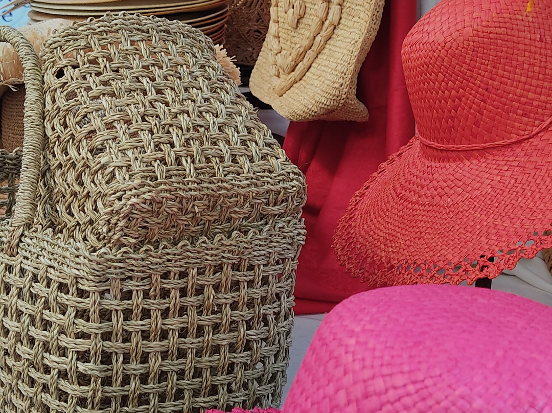 Uzes Market-泽斯必去景点