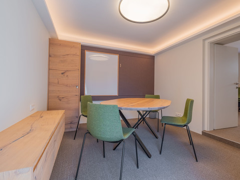 祖尔珀斯特绿色环保酒店主图