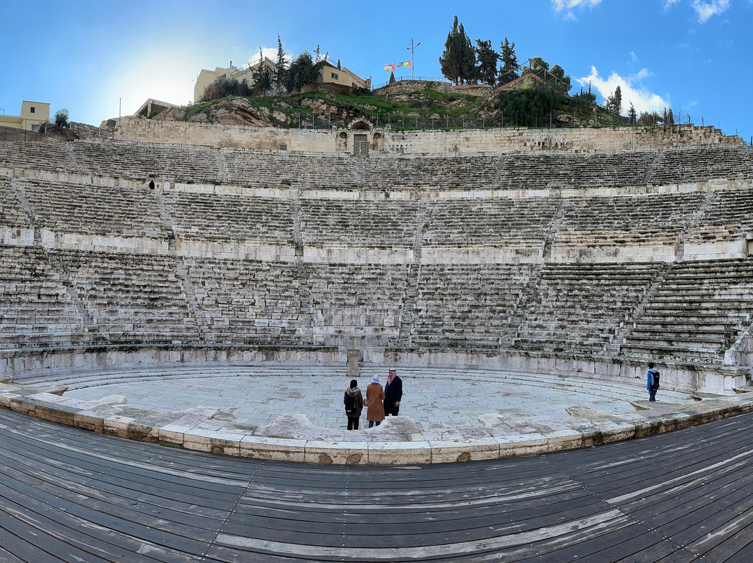 Layaali Amman Hotel主图