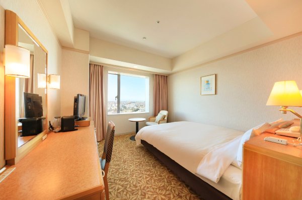 柏Crest酒店-客卧