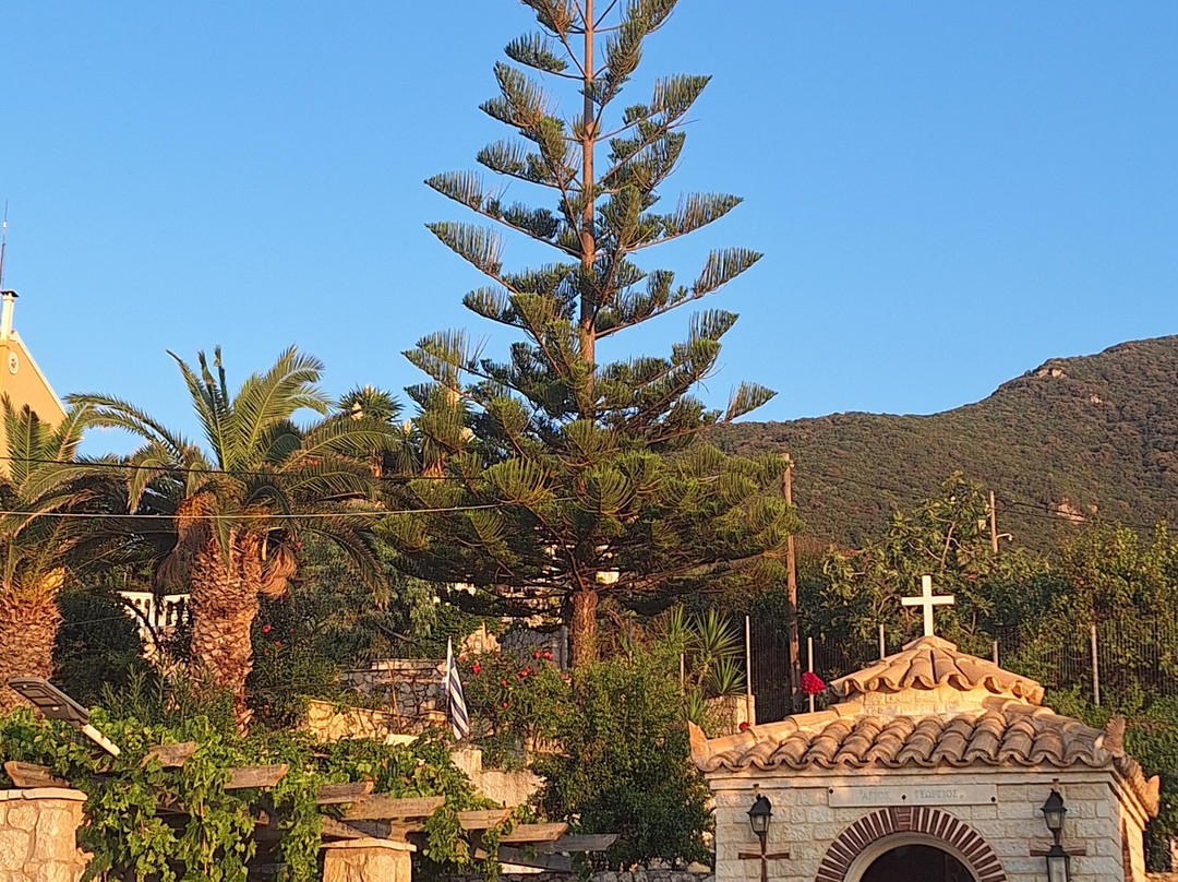 Paramonas Hotel主图