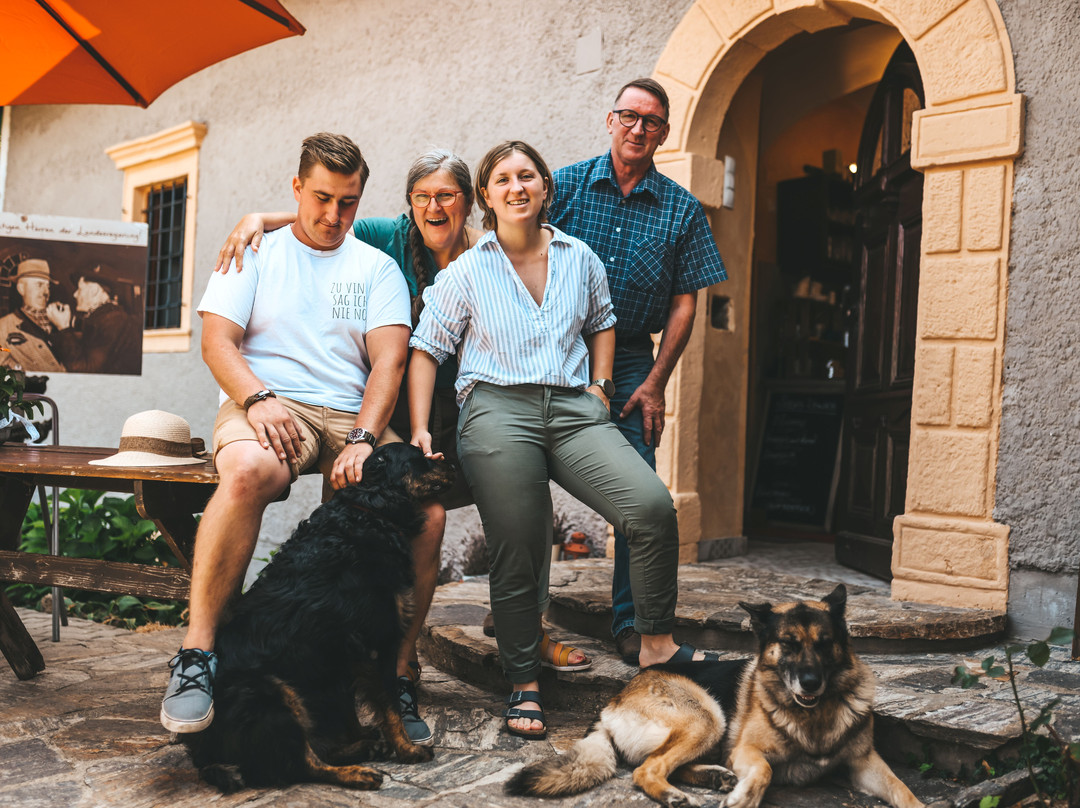 Ratsch an der Weinstrasse餐馆和美食-KulturWeingut Kastenburg