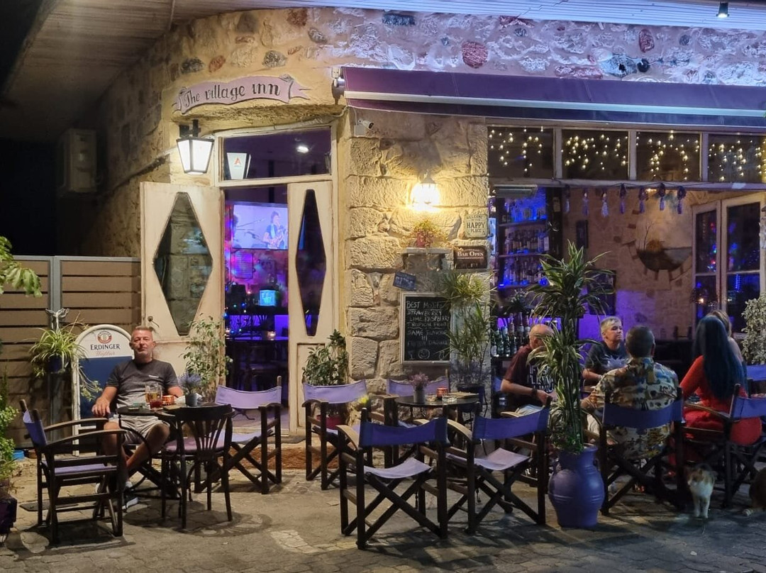 The Village Inn Cafe & Pub-赫索尼索斯必去景点