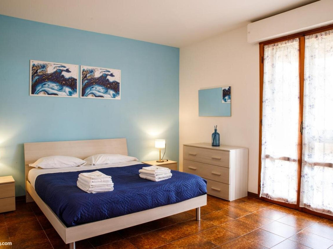 Etruria Airport Apartment主图